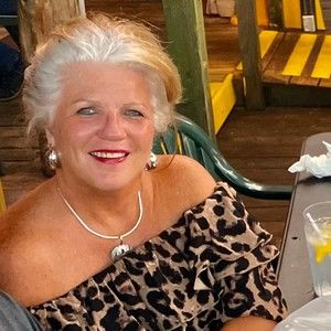 Meet your Posher, Cherilynne